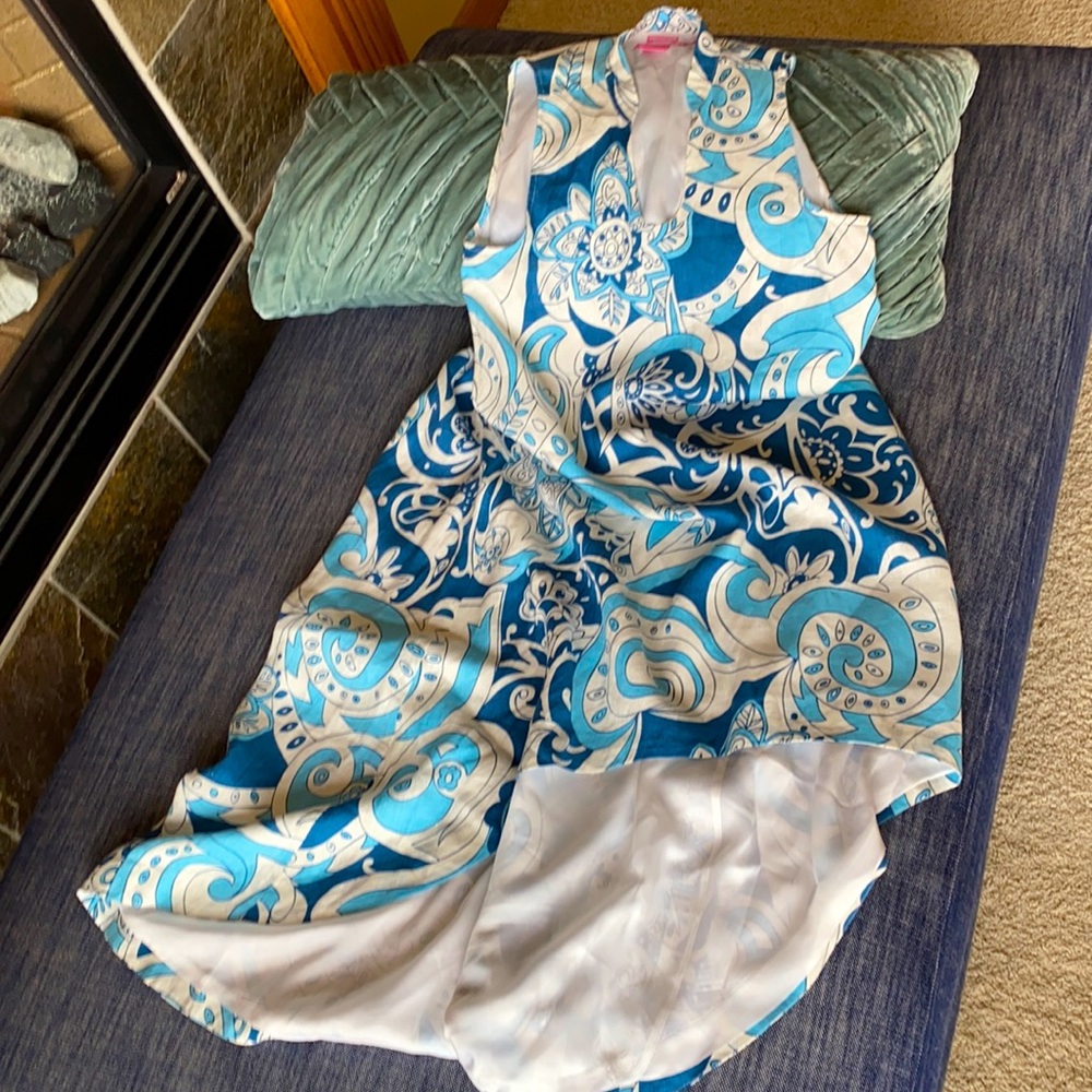EUC Island Company Dress